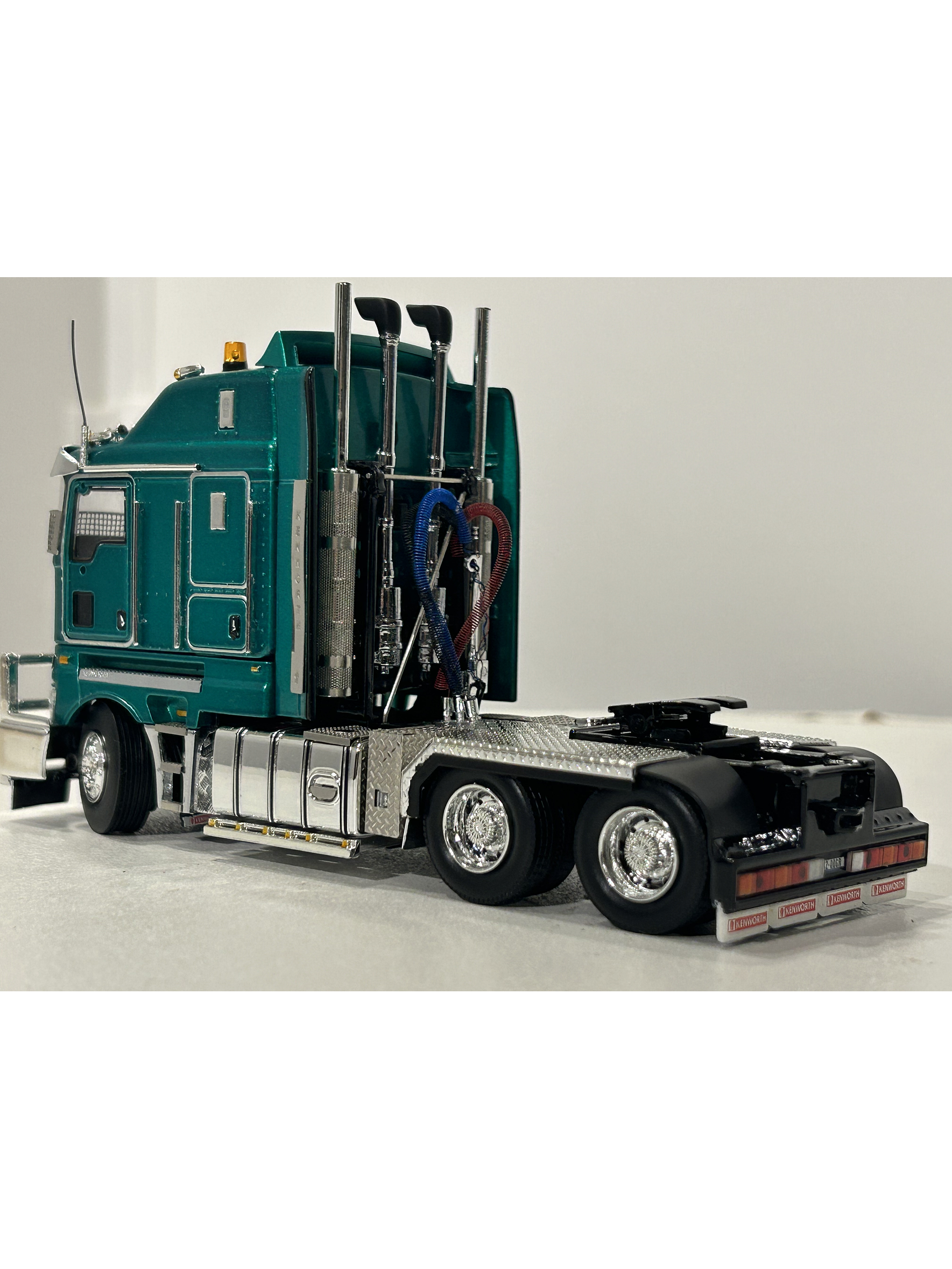 Kenworth K200 – Drake Collectibles 1:50 – Camión Cabover Australiano de Colección 10