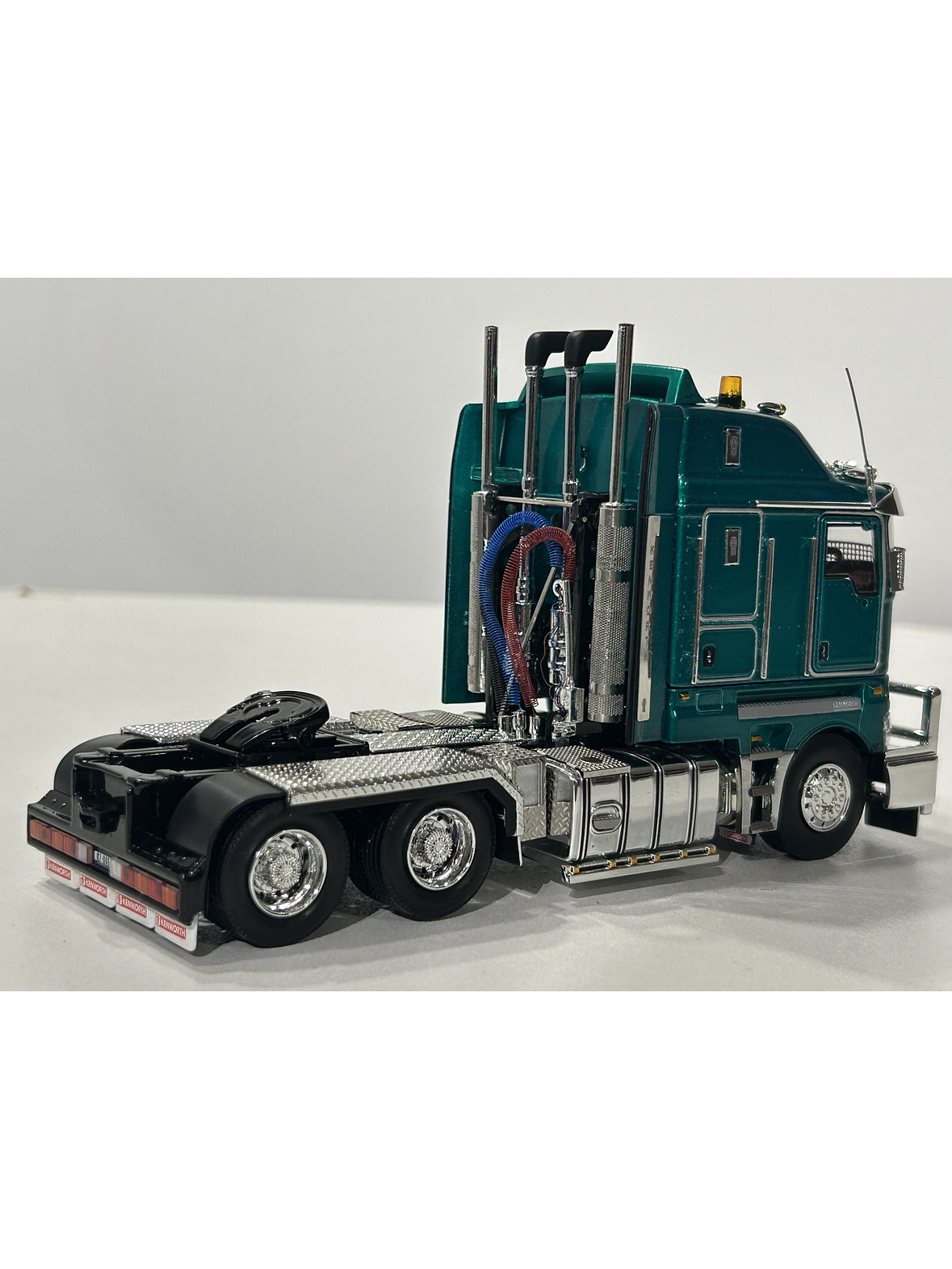 Kenworth K200 – Drake Collectibles 1:50 – Camión Cabover Australiano de Colección 12