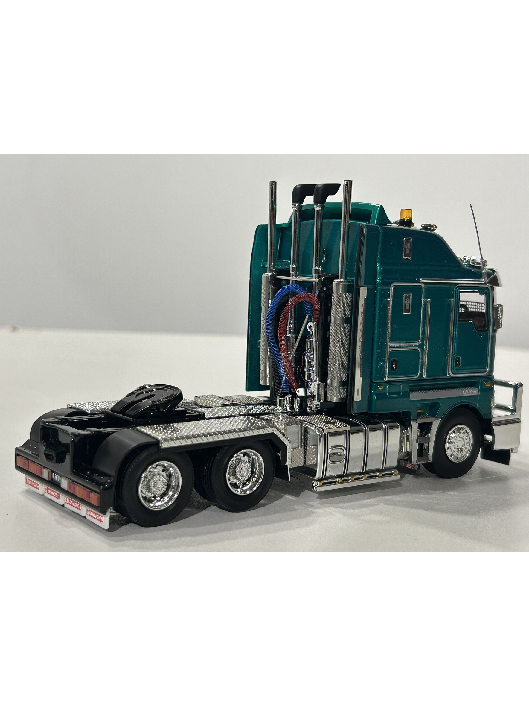 Kenworth K200 – Drake Collectibles 1:50 – Camión Cabover Australiano de Colección 12