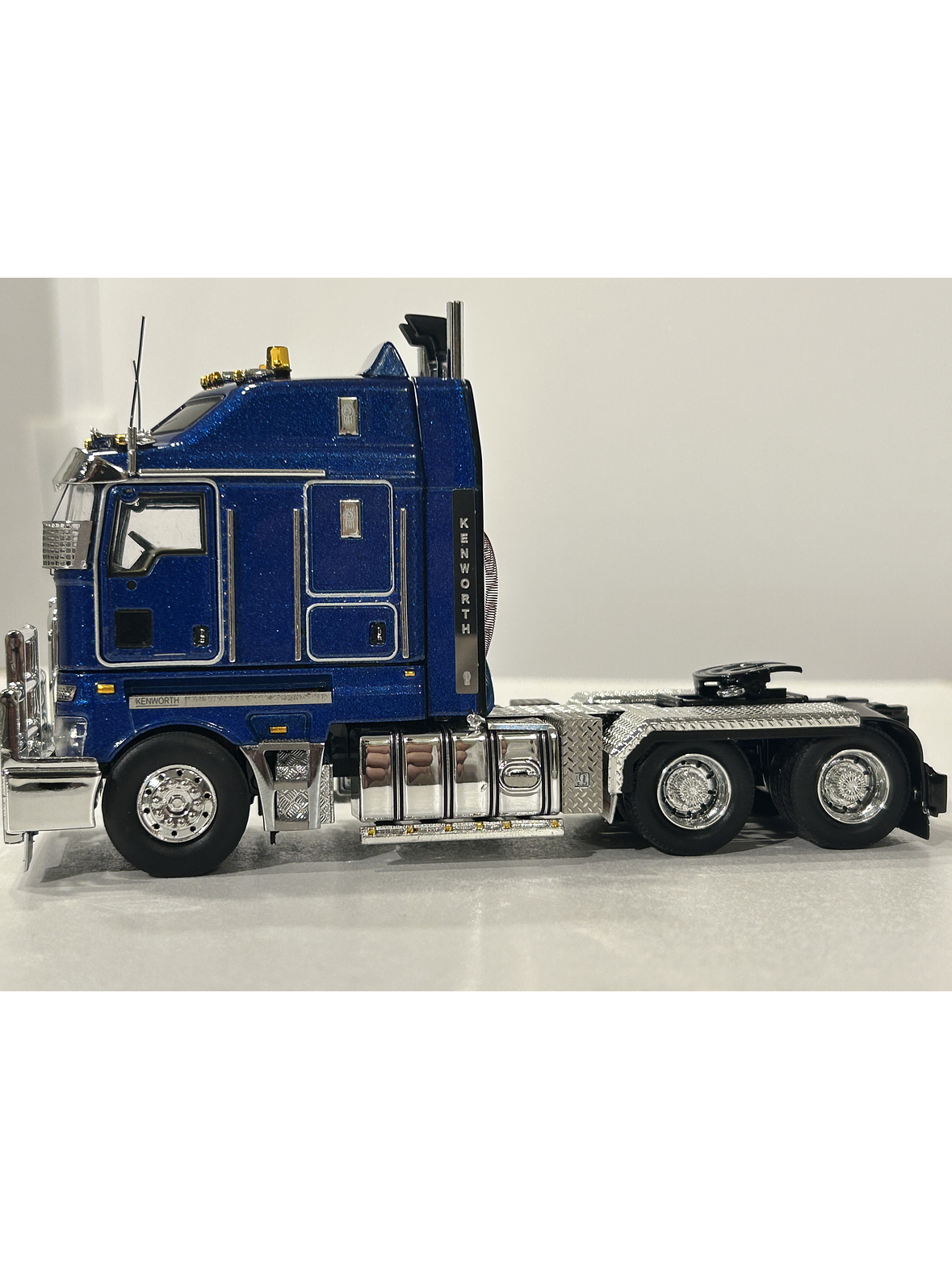 Kenworth K200 – Drake Collectibles 1:50 – Camión Cabover Australiano de Colección 22