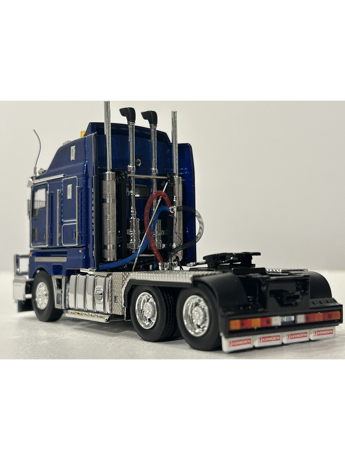 Kenworth K200 – Drake Collectibles 1:50 – Camión Cabover Australiano de Colección 23