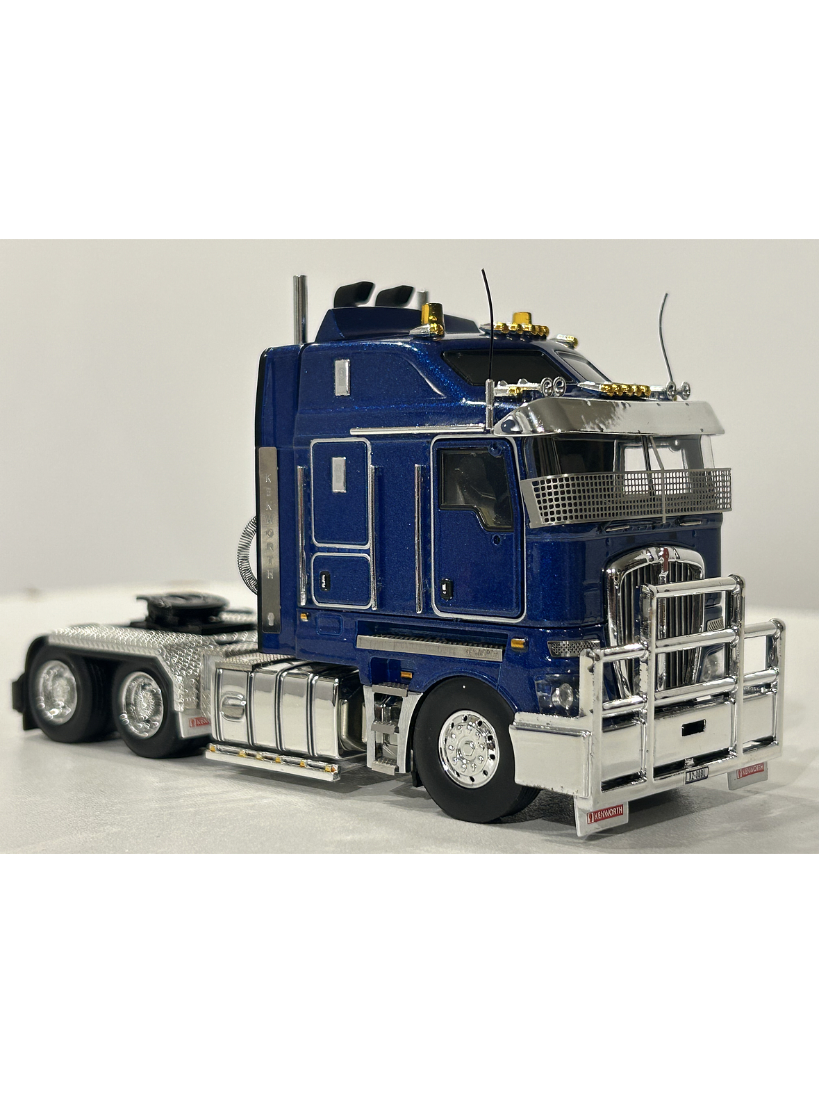 Kenworth K200 – Drake Collectibles 1:50 – Camión Cabover Australiano de Colección 19