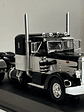Peterbilt 350 1952 (1:43) – Camión Clásico Ixo Models – “Iron-Nose” - thumbnail 13