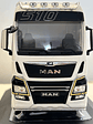 MAN TGX XXL EvoLion 2020 (1:43) – Camión Europeo Premium Ixo Models - Miniatura 14