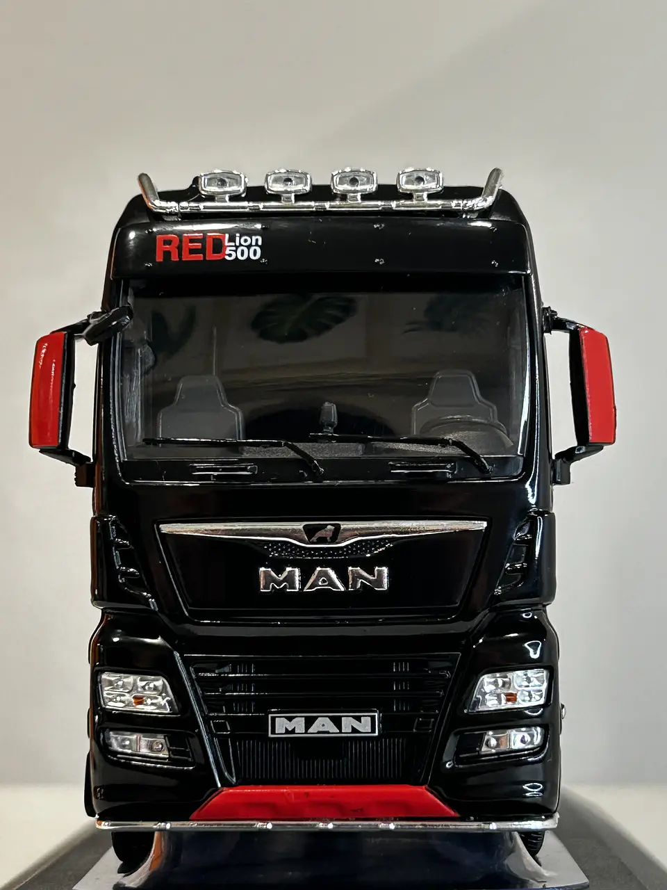 Camión MAN TGX XXL EvoLion (2020) | IXO Escala 1:43 25