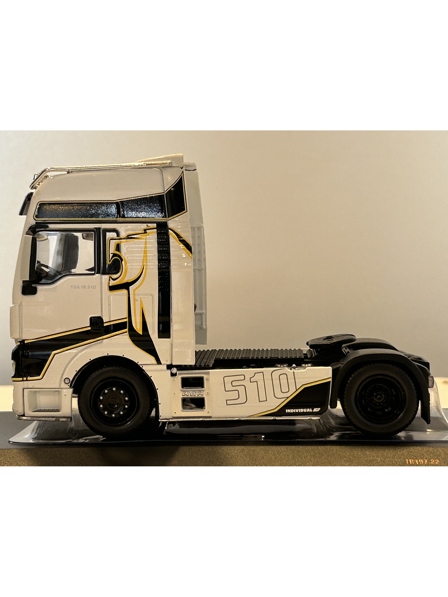 MAN TGX XXL EvoLion 2020 (1:43) – Camión Europeo Premium Ixo Models 20