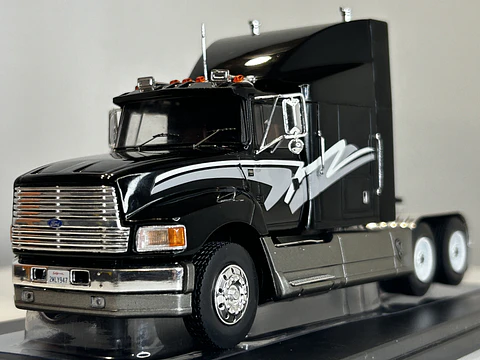 Ford Aeromax Tractor Truck 1990 – Ixo Models 1:43 – Innovación Aerodinámica en Chile