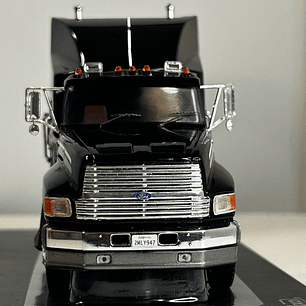Ford Aeromax Tractor Truck 1990 – Ixo Models 1:43 – Innovación Aerodinámica en Chile