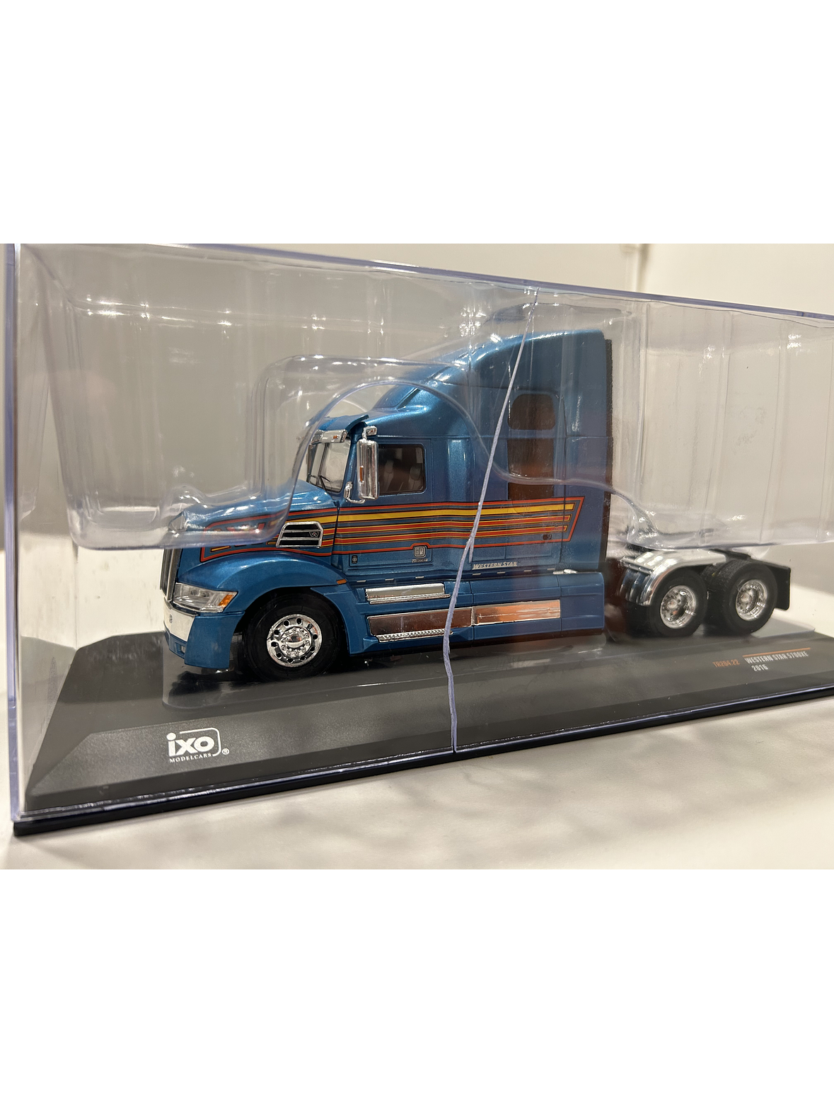Western Star 5700EX – Ixo Models 1:43 – Camión Aerodinámico Americano de Colección 10