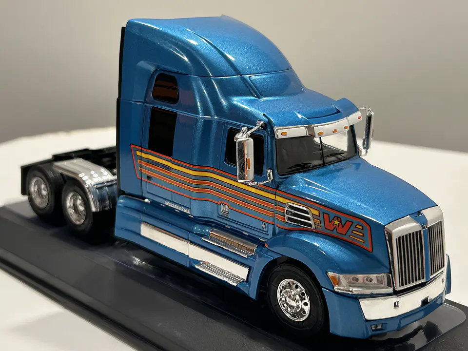 Western Star 5700EX  (2016)  – IXO Models – Camión a escala 1:43 9