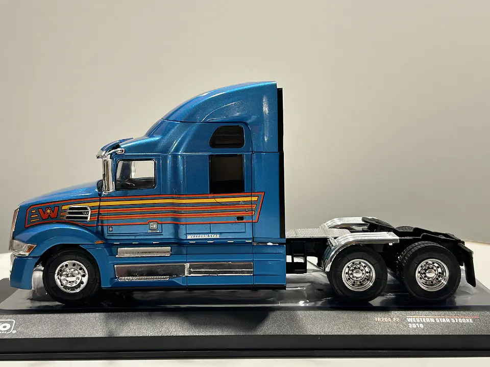 Western Star 5700EX  (2016)  – IXO Models – Camión a escala 1:43 8