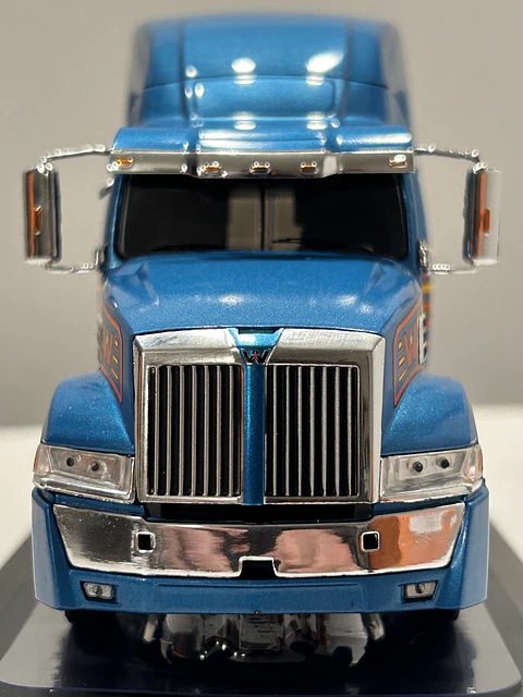 Western Star 5700EX  2016  – Ixo Models 1:43 – Camión Aerodinámico Americano de Colección