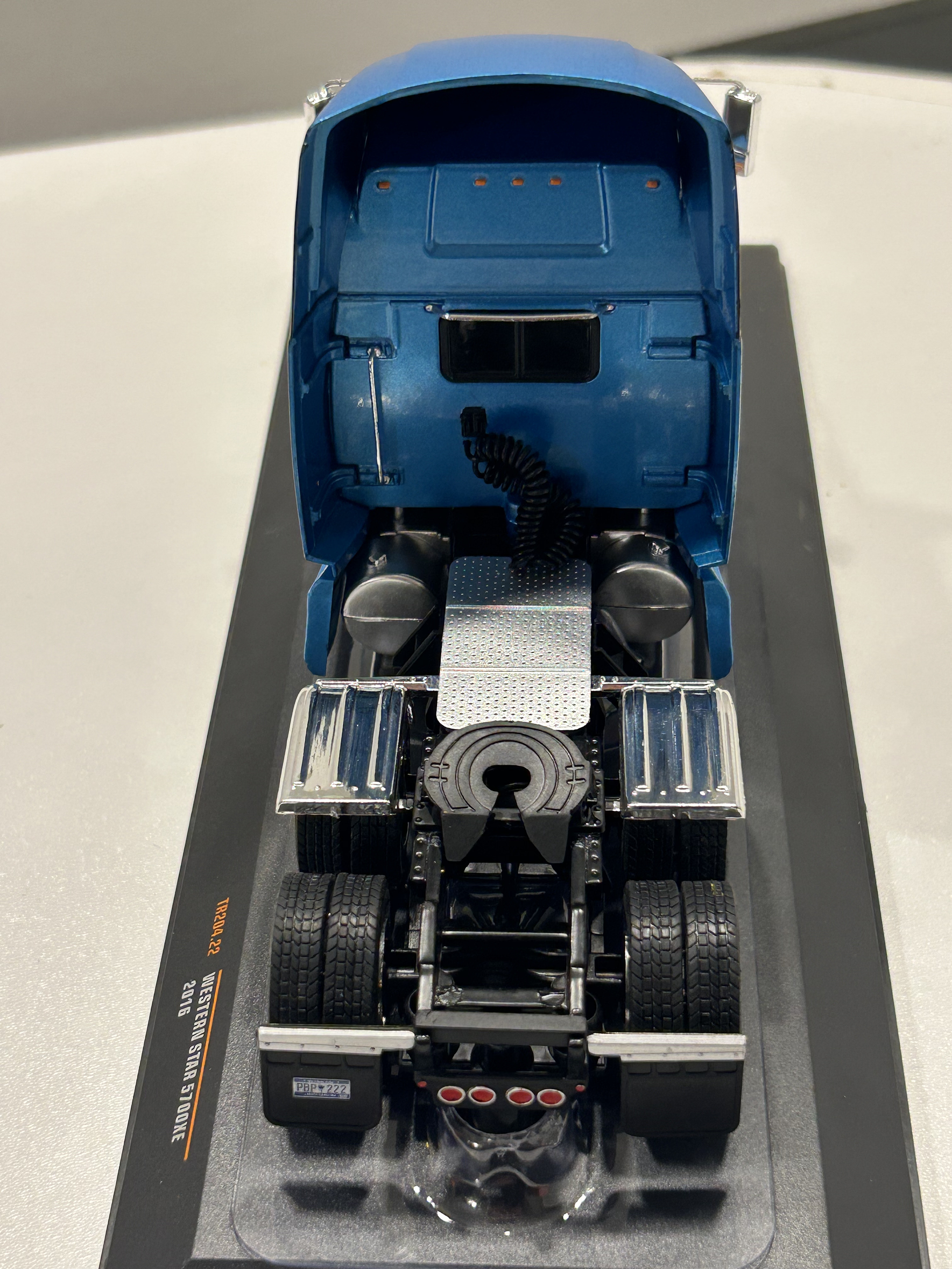 Western Star 5700EX – Ixo Models 1:43 – Camión Aerodinámico Americano de Colección 6