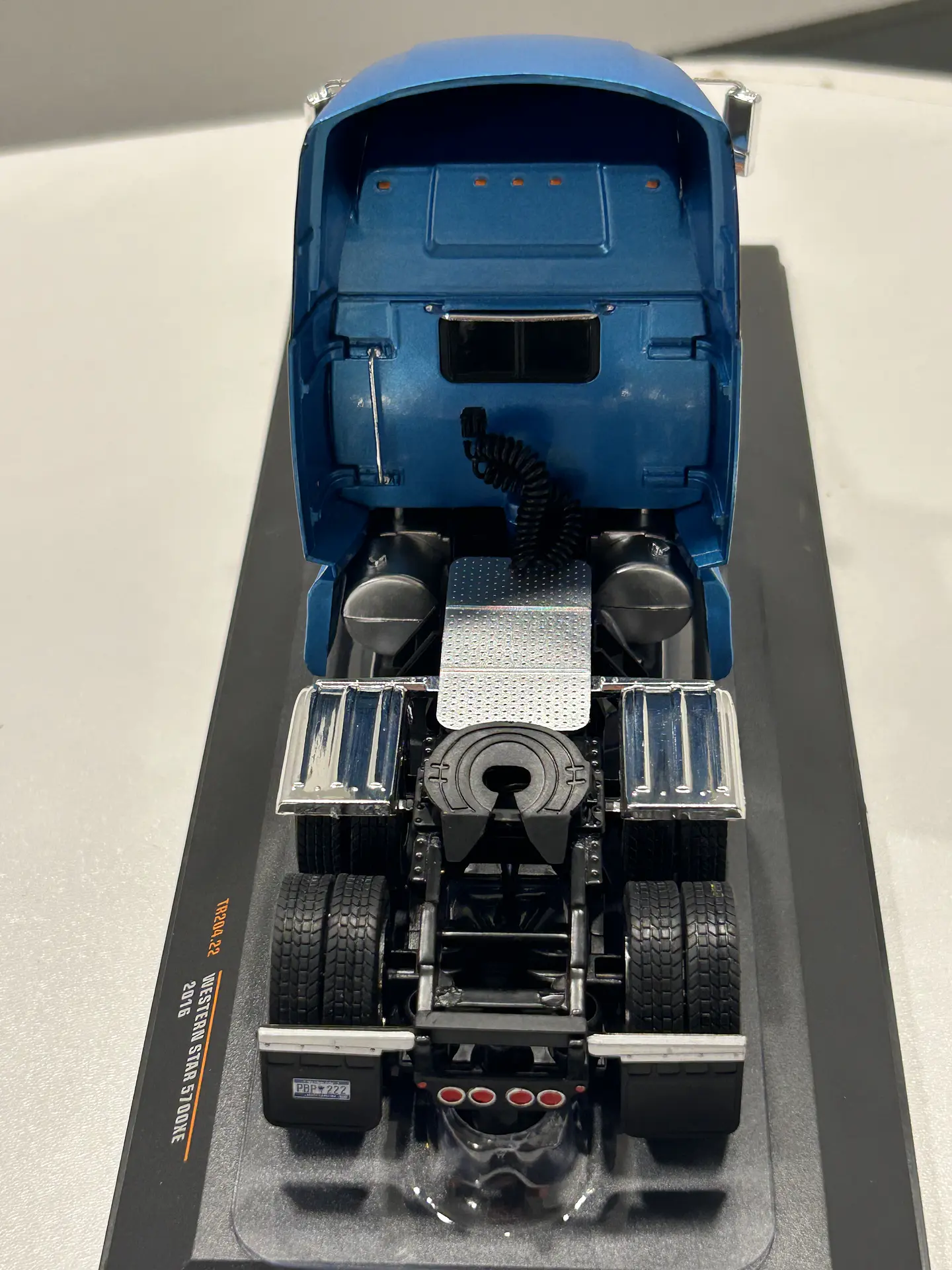 Western Star 5700EX  (2016)  – IXO Models – Camión a escala 1:43 6