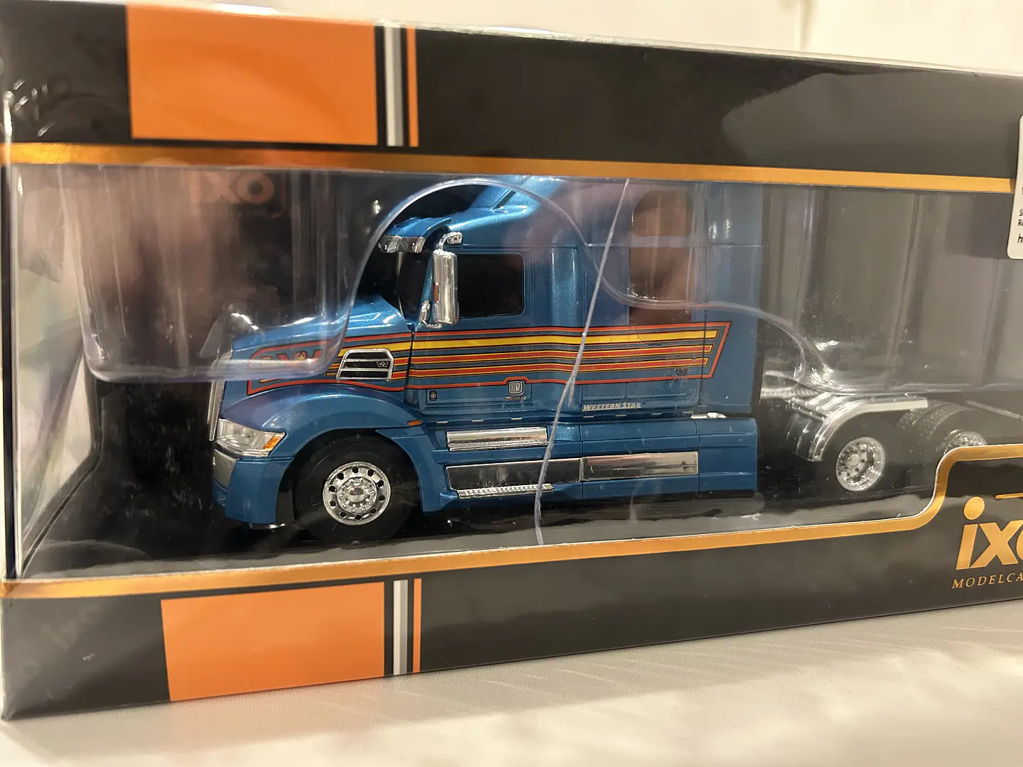 Western Star 5700EX  (2016)  – IXO Models – Camión a escala 1:43 10