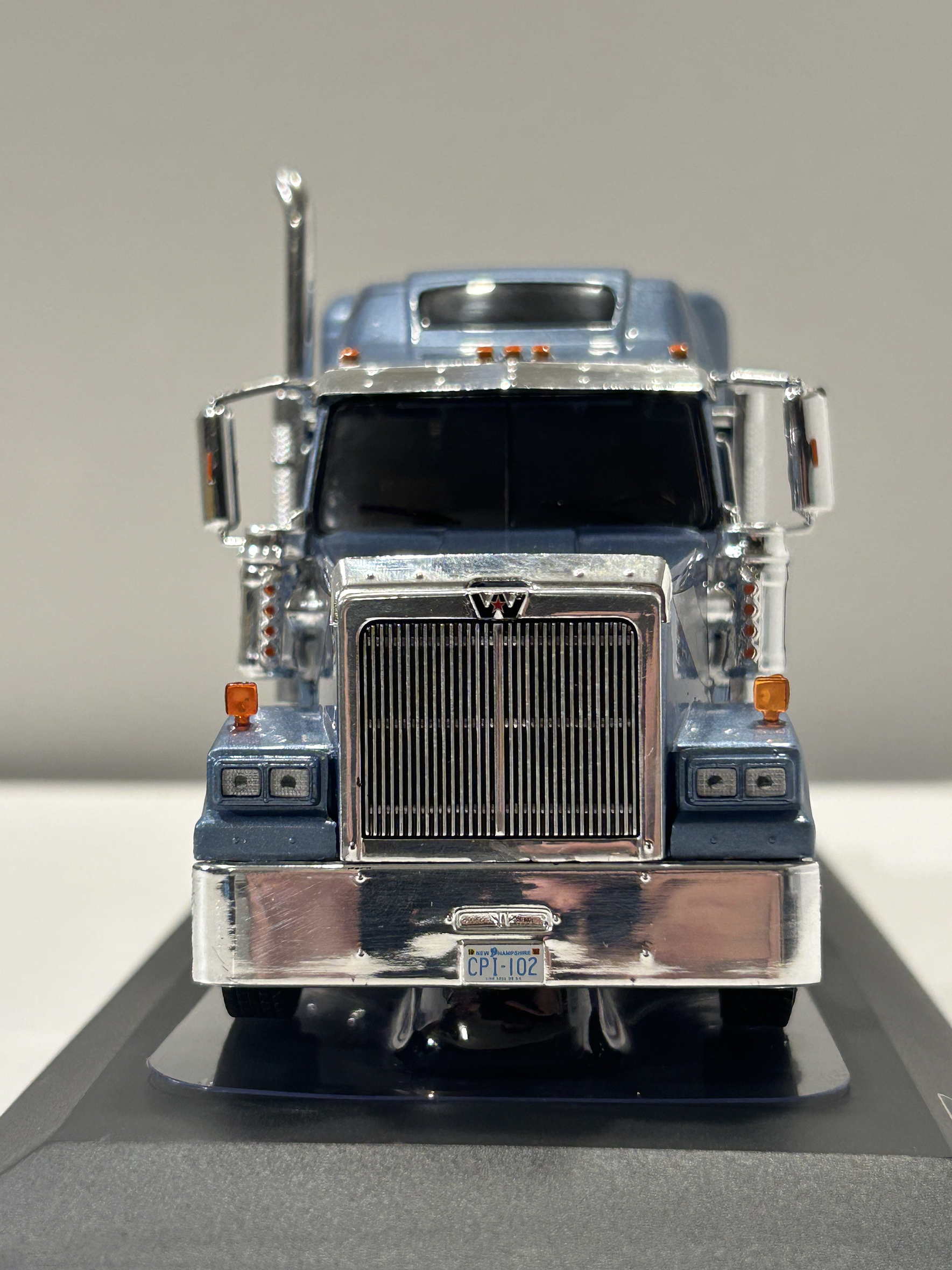 Western Star 4900 Tractor Truck 1997 – Ixo Models 1:43 – Clásico Americano de Carretera 2