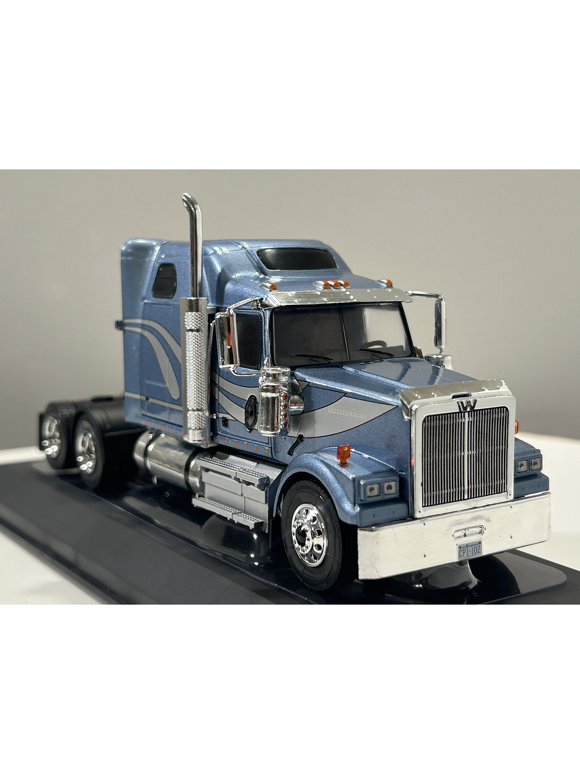 Western Star 4900 Tractor Truck 1997 – Ixo Models 1:43 – Clásico Americano de Carretera 9