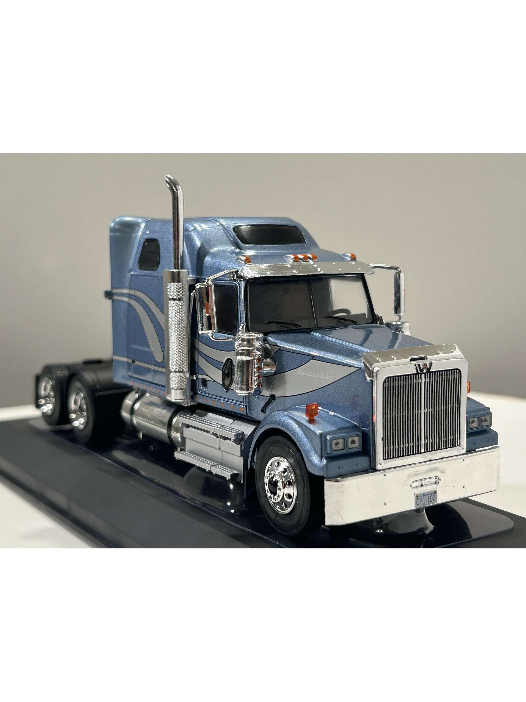 Western Star 4900 Tractor Truck 1997 – Ixo Models 1:43 – Clásico Americano de Carretera 9
