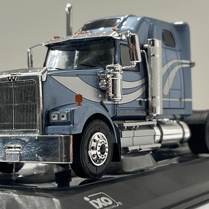 Western Star 4900 Tractor Truck 1997 – Ixo Models 1:43 – Clásico Americano de Carretera