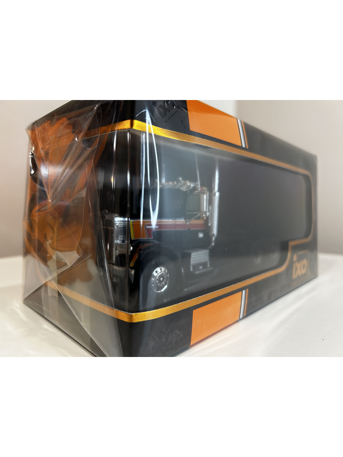 Freightliner FLC 120 64T Tractor Truck 1977 – Ixo Models 1:43 – Leyenda del Transporte en Chile 9