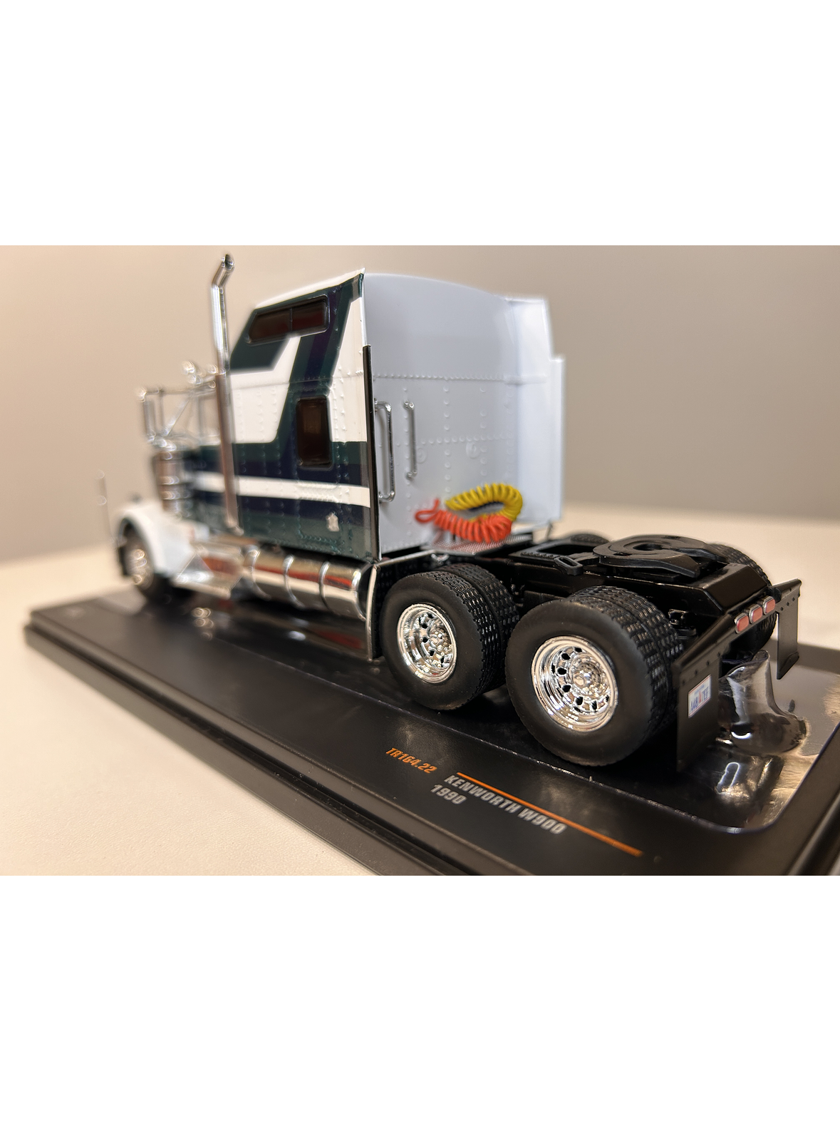 Camión Kenworth W900 1990 – Ixo Models 1/43 – Ícono Americano 17