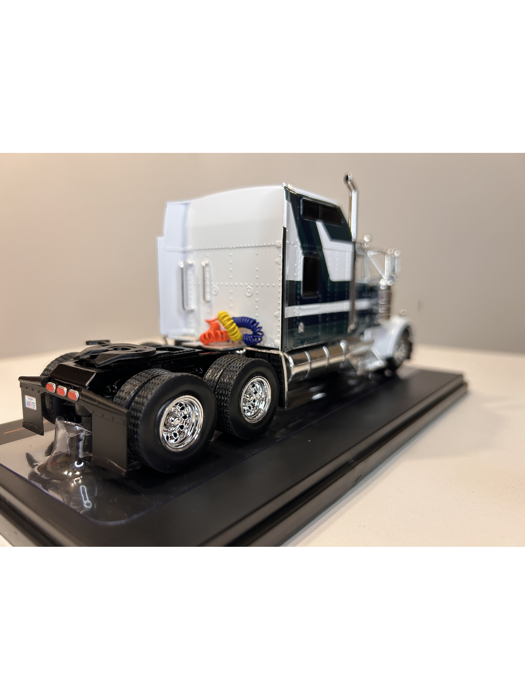 Camión Kenworth W900 1990 – Ixo Models 1/43 – Ícono Americano 15