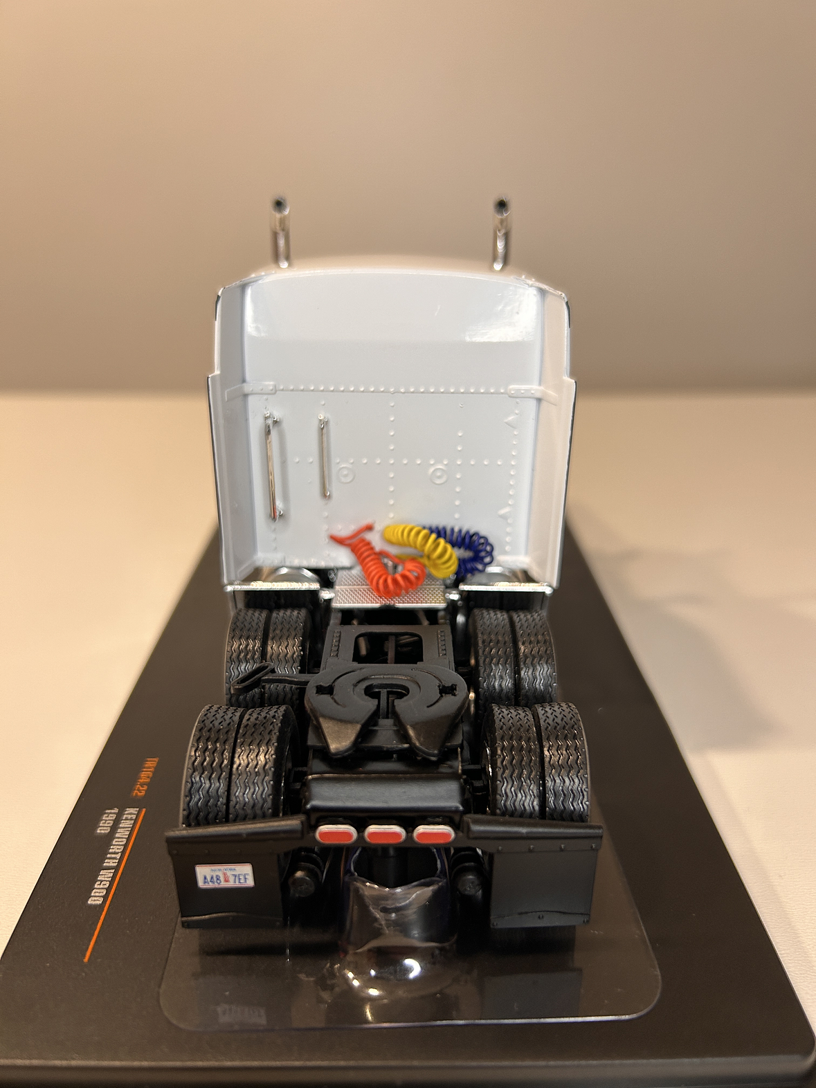 Camión Kenworth W900 1990 – Ixo Models 1/43 – Ícono Americano 16