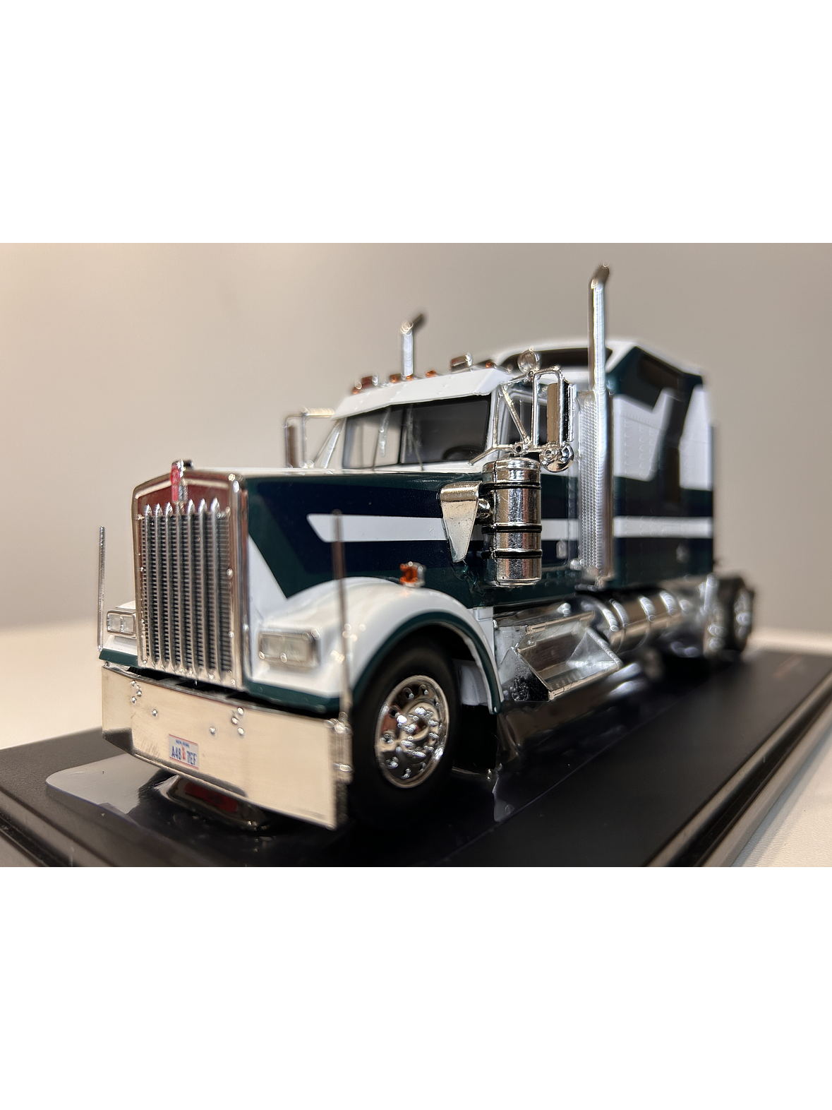 Camión Kenworth W900 1990 – Ixo Models 1/43 – Ícono Americano 11