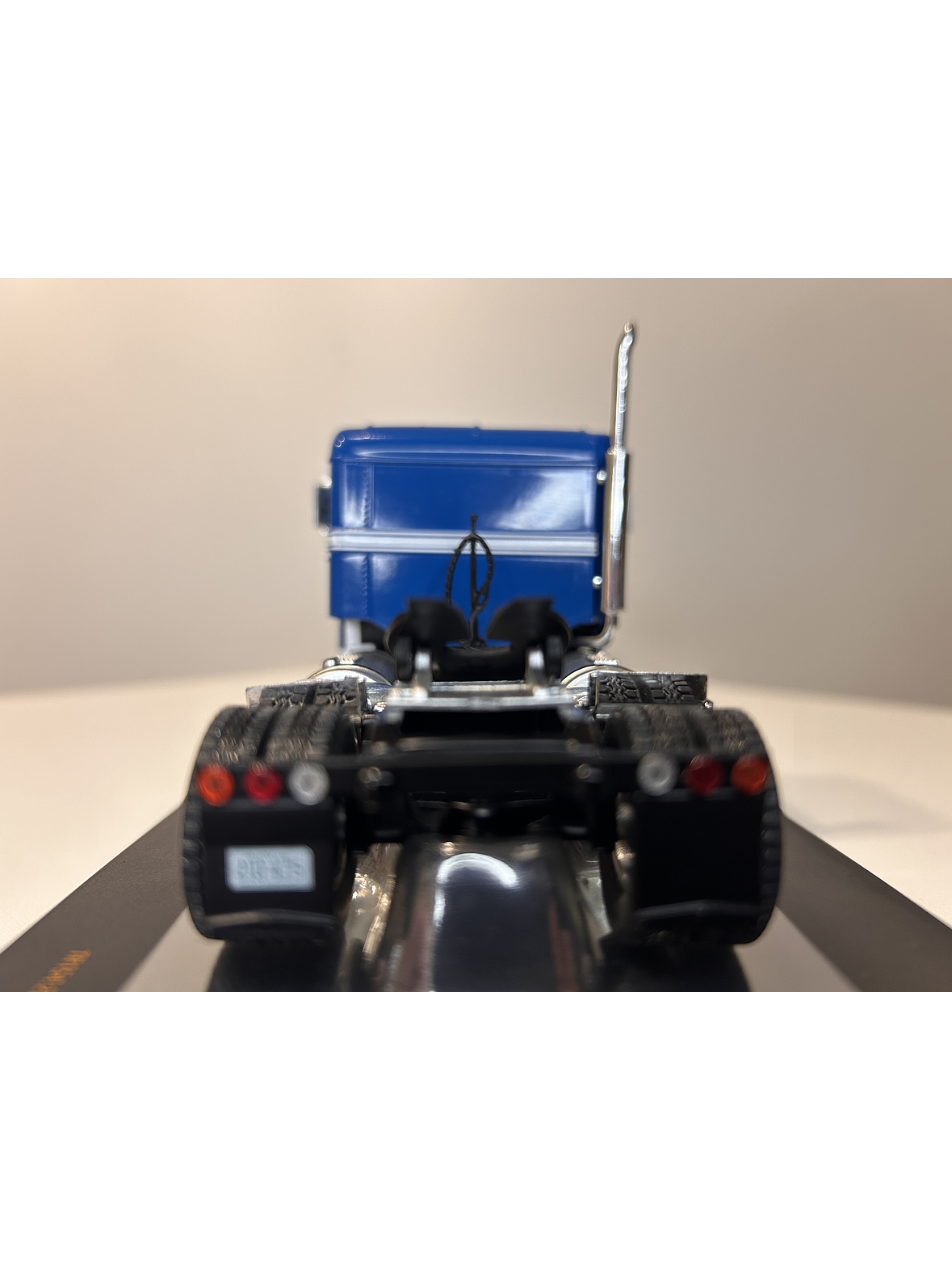 Camión Kenworth Bullnose 1950 Ross Mackie – Miniatura Ixo Models Escala 1:43 17