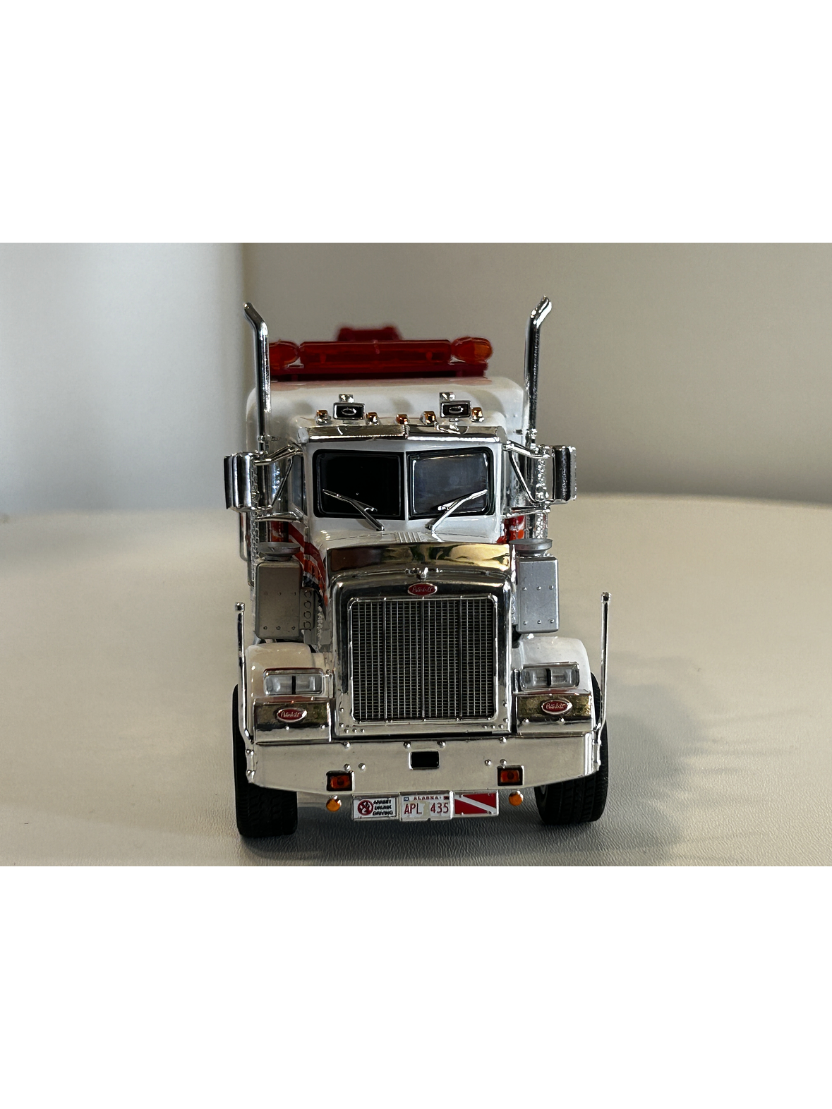Peterbilt 359 Wrecker 1976 – IXO Models 1:43 – Clásico Americano de Rescate Pesado 2