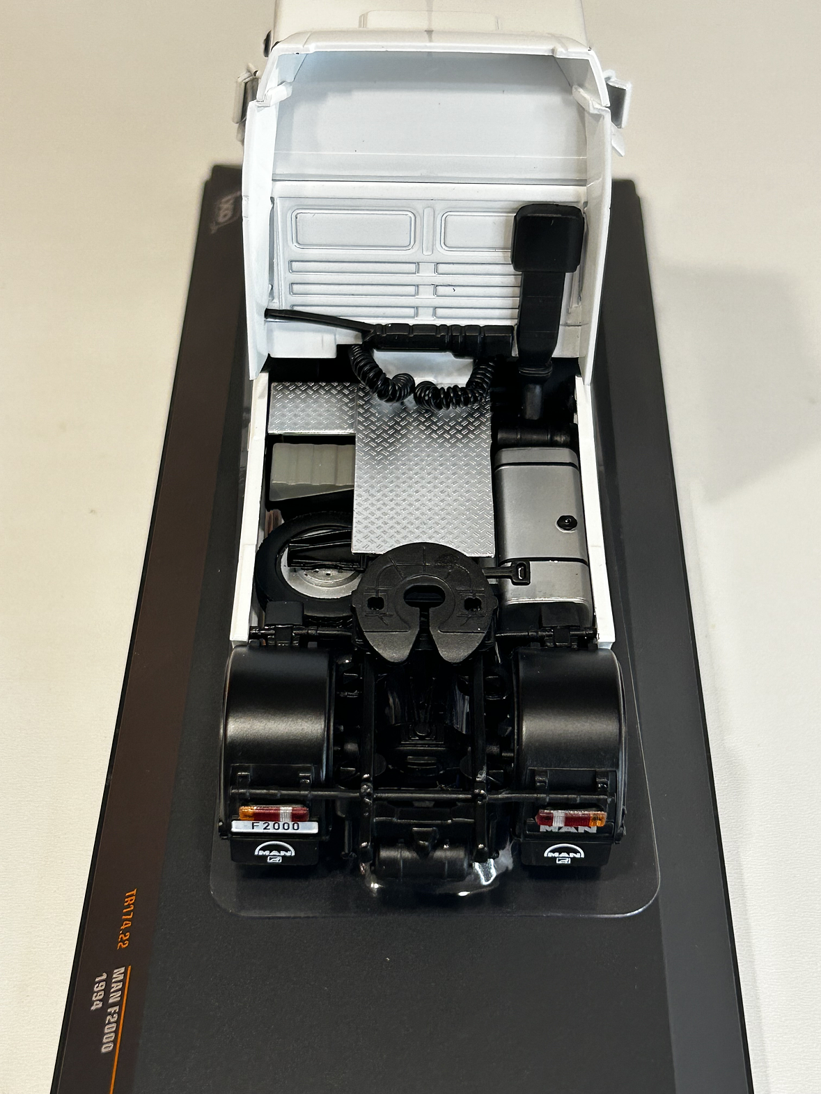 Camión a Escala MAN F2000 19.463 (1994) – IXO Models 1:43 | Historia y Nostalgia del Transporte 6