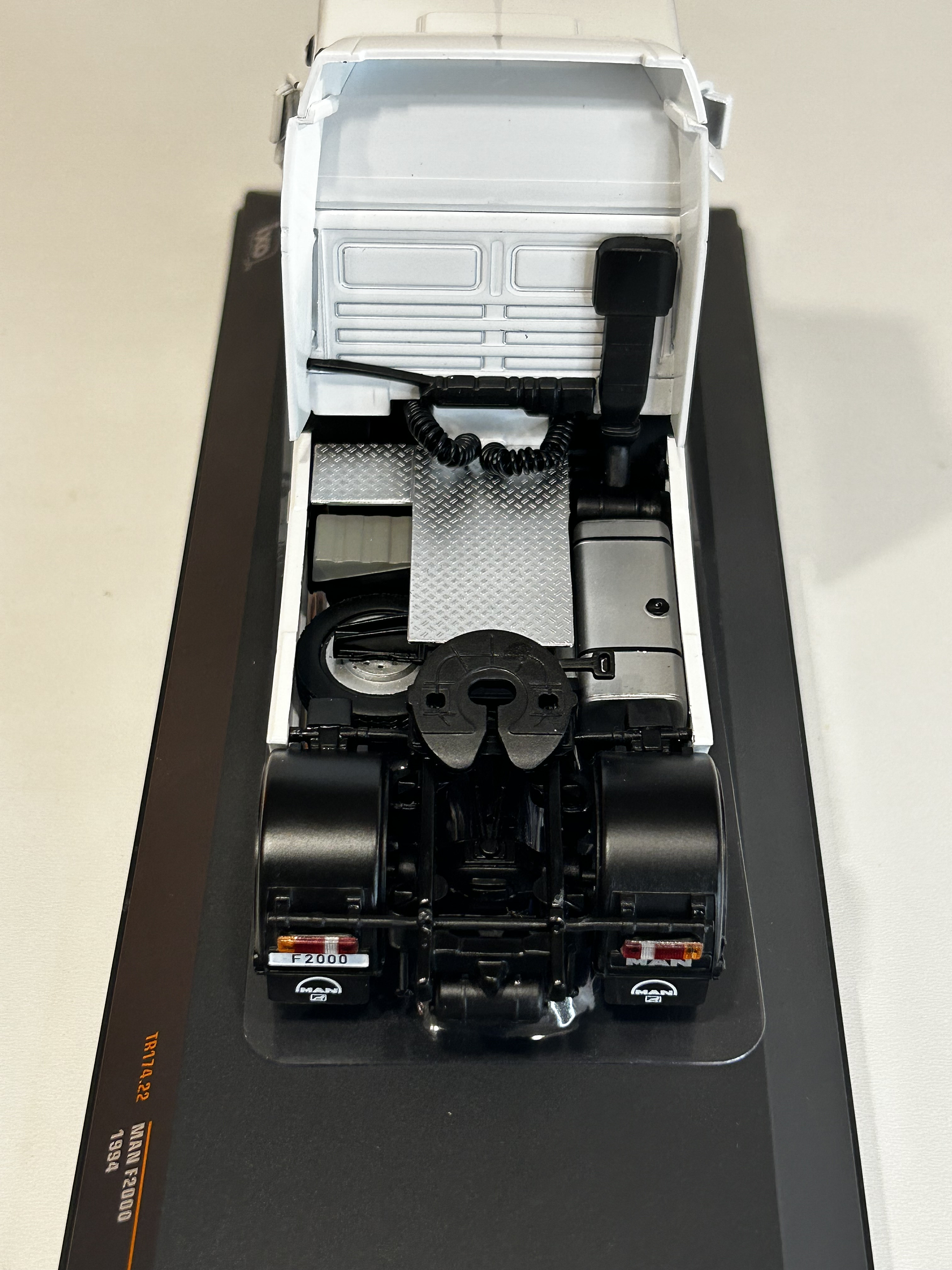 Camión a Escala MAN F2000 19.463 (1994) – IXO Models 1:43 | Historia y Nostalgia del Transporte 6