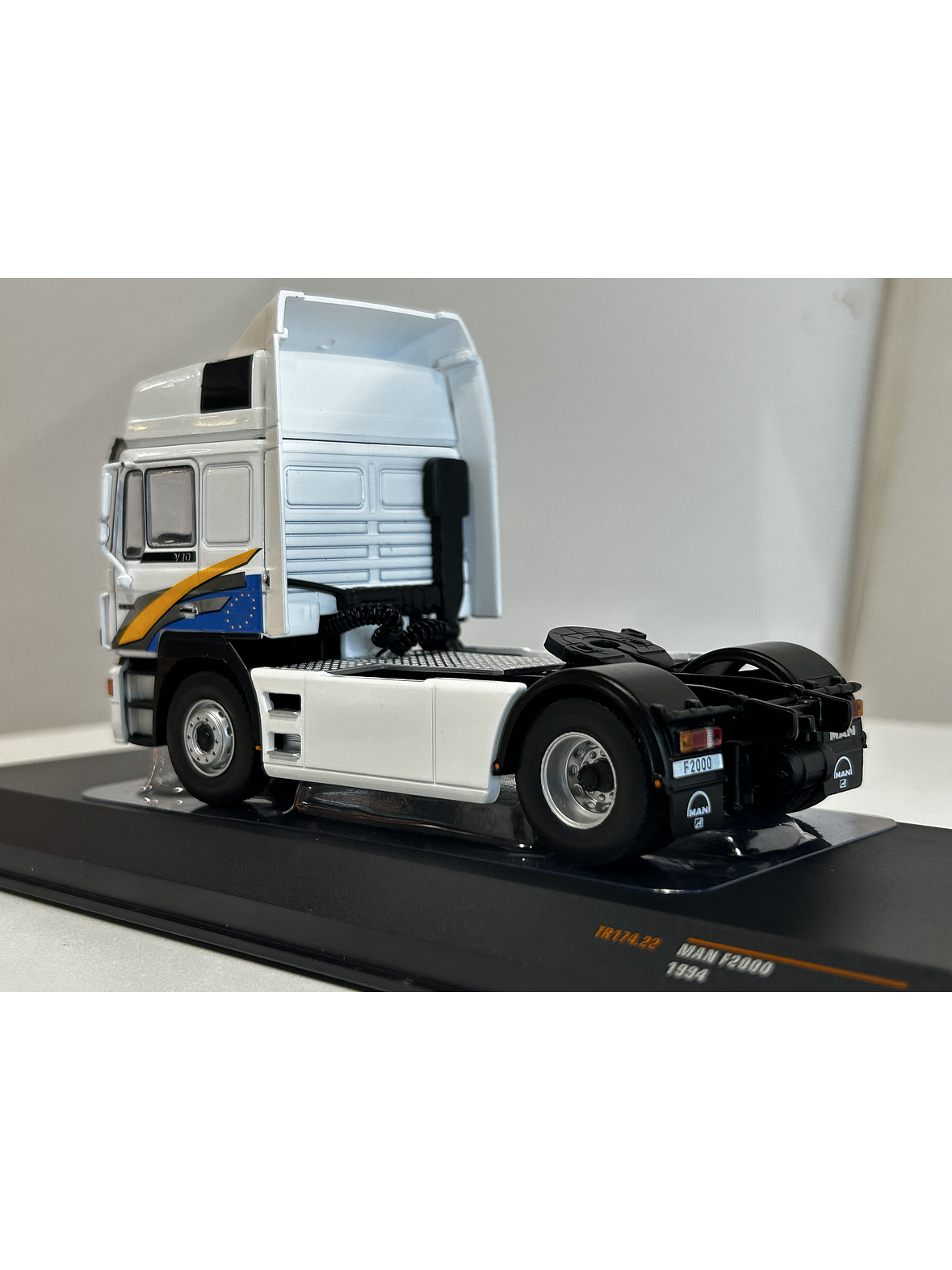 Camión a Escala MAN F2000 19.463 (1994) – IXO Models 1:43 | Historia y Nostalgia del Transporte 7