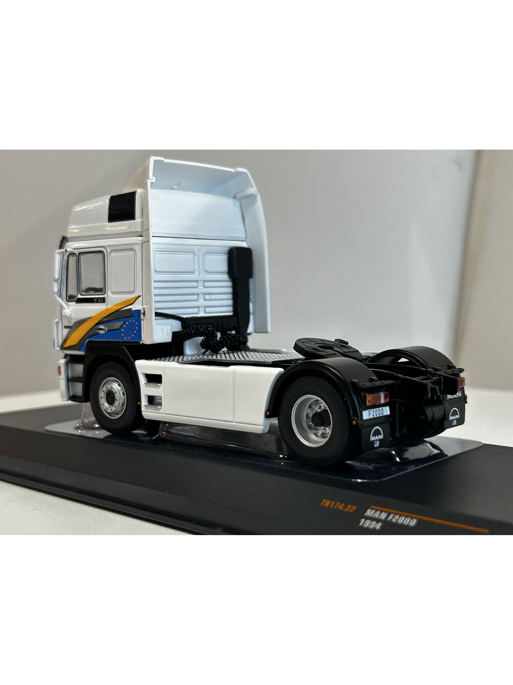 Camión a Escala MAN F2000 19.463 (1994) – IXO Models 1:43 | Historia y Nostalgia del Transporte 7