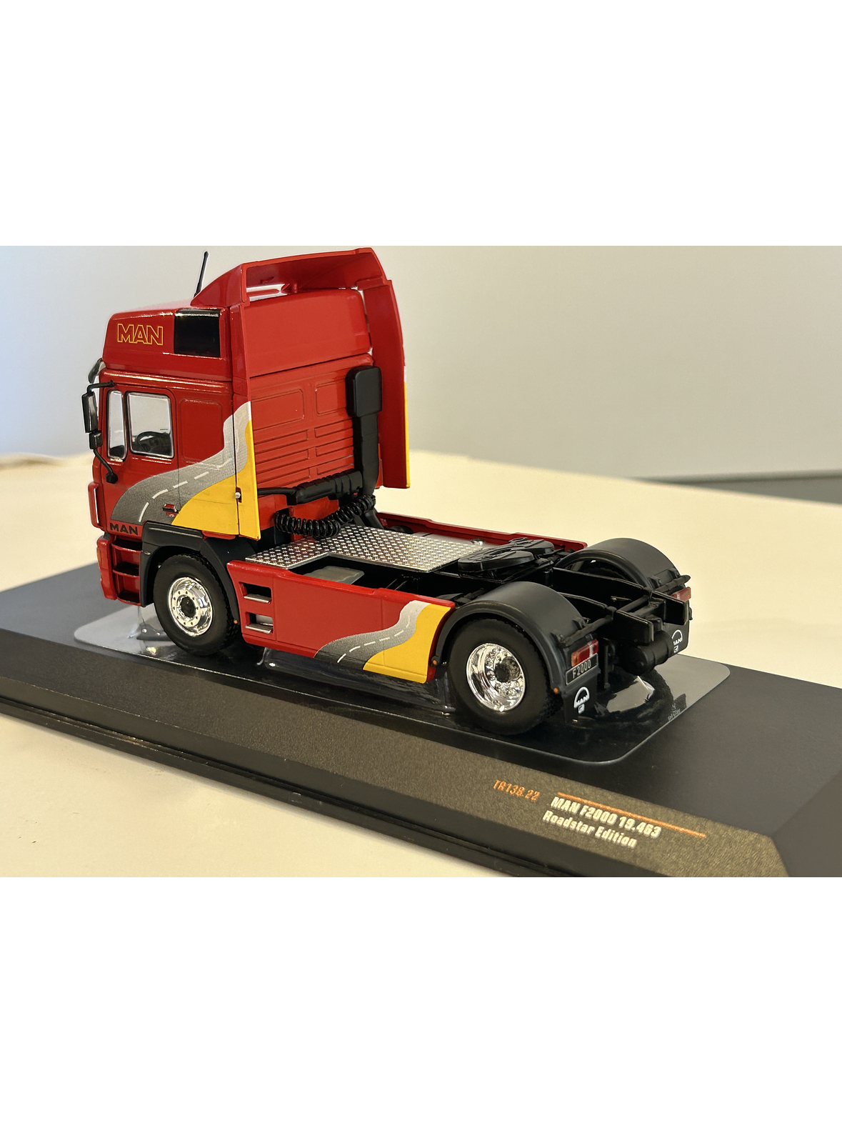 Camión a Escala MAN F2000 19.463 (1994) – IXO Models 1:43 | Historia y Nostalgia del Transporte 15