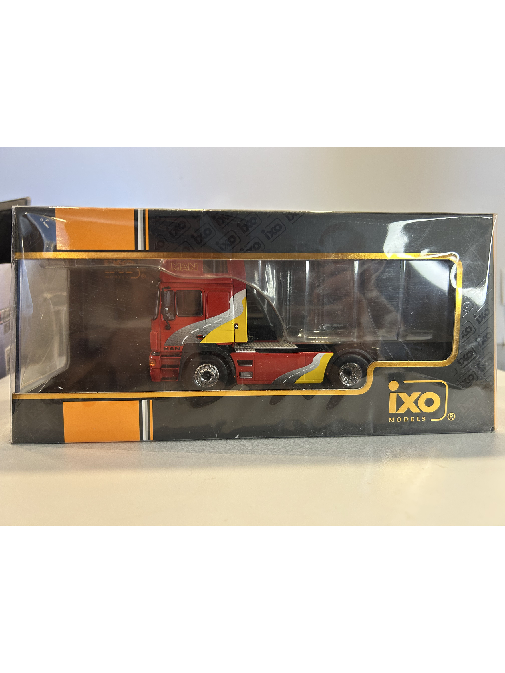 Camión a Escala MAN F2000 19.463 (1994) – IXO Models 1:43 | Historia y Nostalgia del Transporte 18