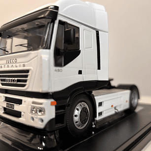 Camión Iveco Stralis 2012 | IXO Models 1:43 – Innovación y potencia en la ruta