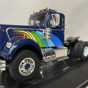 White / Western Star 4864 1970 – IXO Models 1:43 – Clásico Americano Azul Profundo