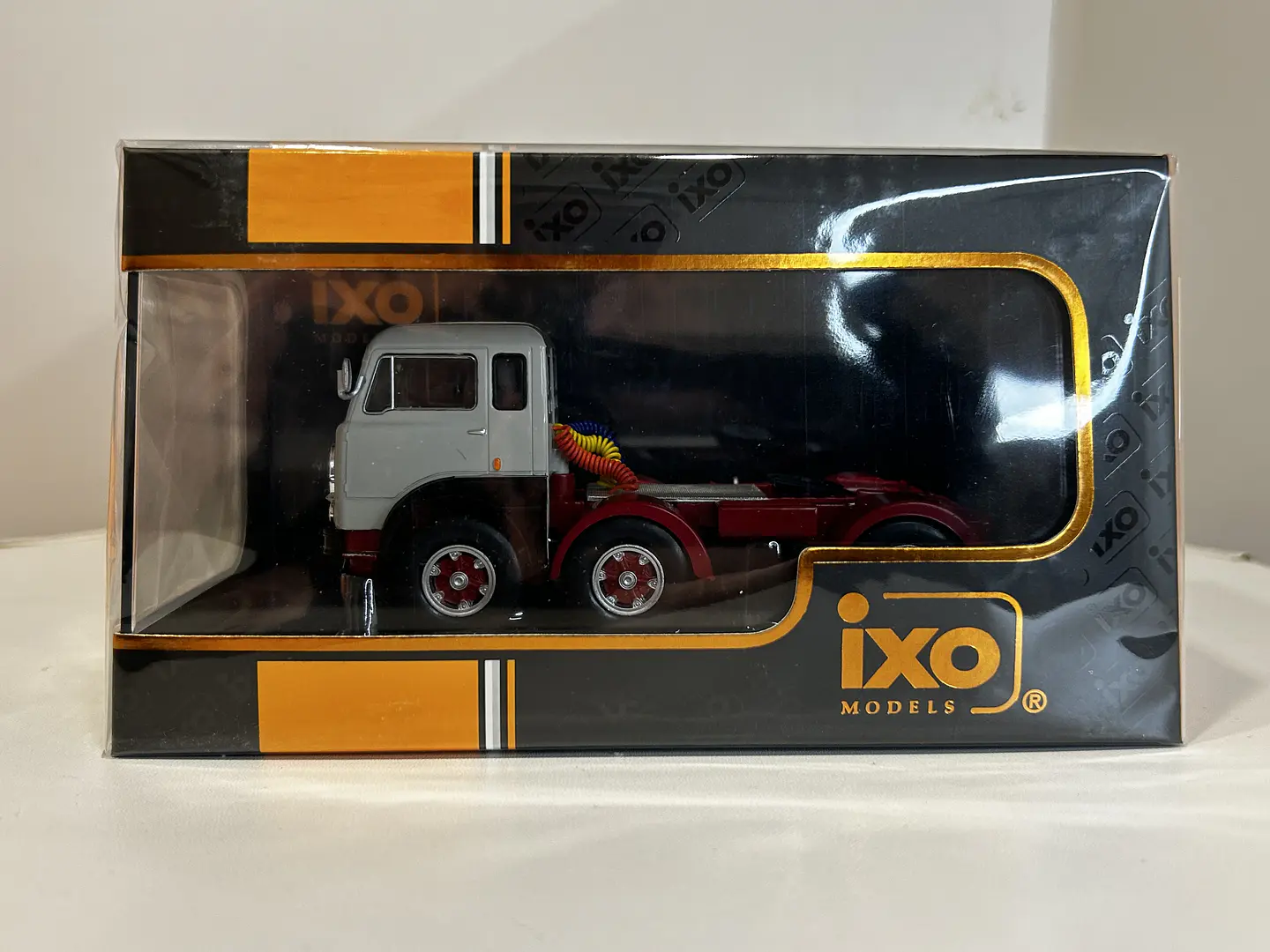 Camión Fiat 690 T1 1961 | IXO 1:43 Coleccionable 8
