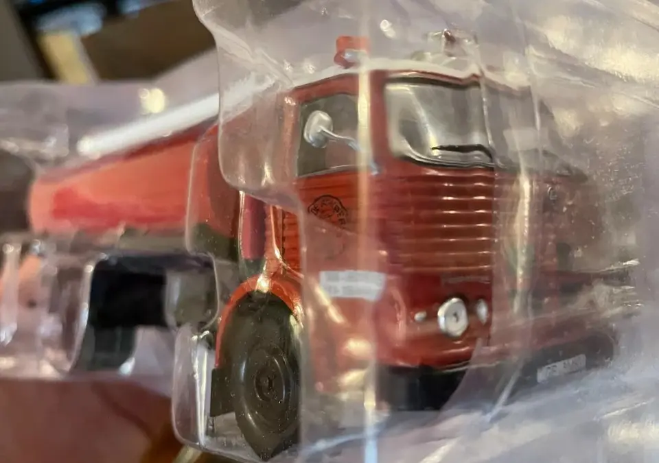 Camión de Bomberos Pegaso 1095 Super Comet | Altaya 1:43 6
