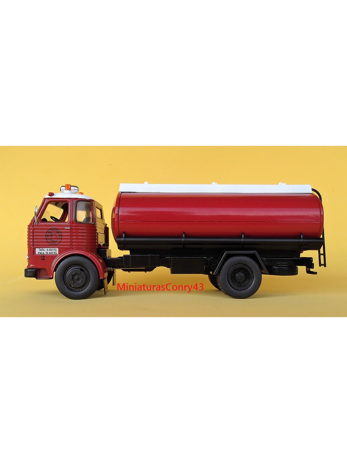 Pegaso 1095 Super Comet Bomberos 1:43 en blister – Modelo coleccionable IXO/Altaya 3