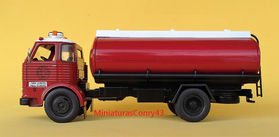 Camión de Bomberos Pegaso 1095 Super Comet | Altaya 1:43 3