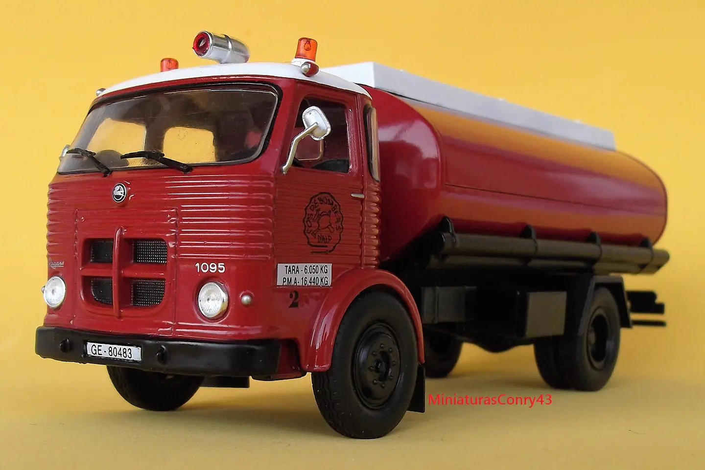 Camión de Bomberos Pegaso 1095 Super Comet | Altaya 1:43 2