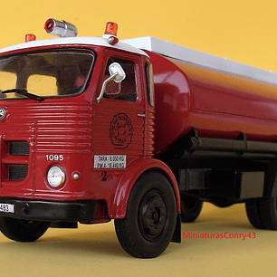 Pegaso 1095 Super Comet Bomberos 1:43 en blister – Modelo coleccionable IXO/Altaya