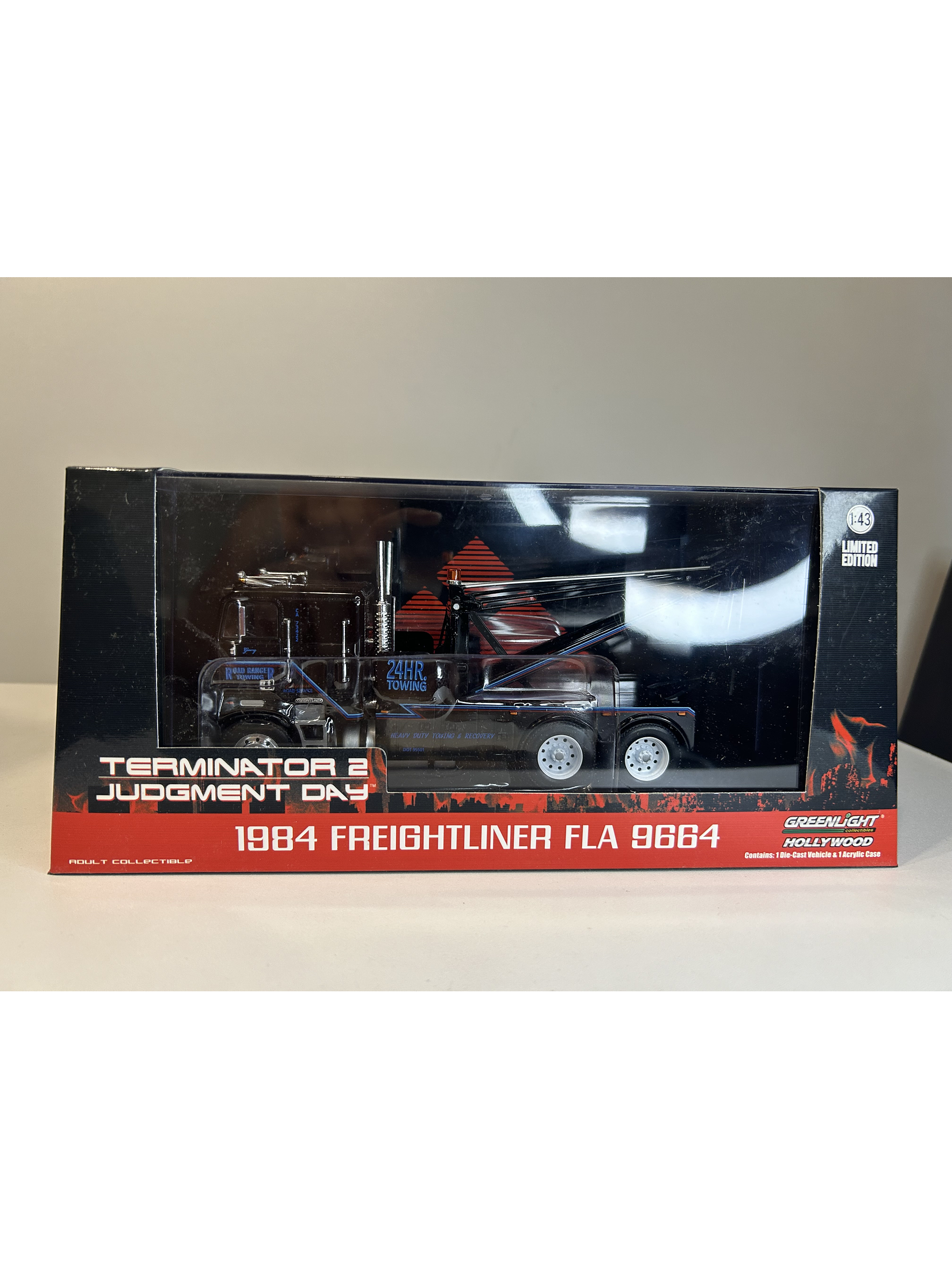 Freightliner FLA 9664 Terminator 2 