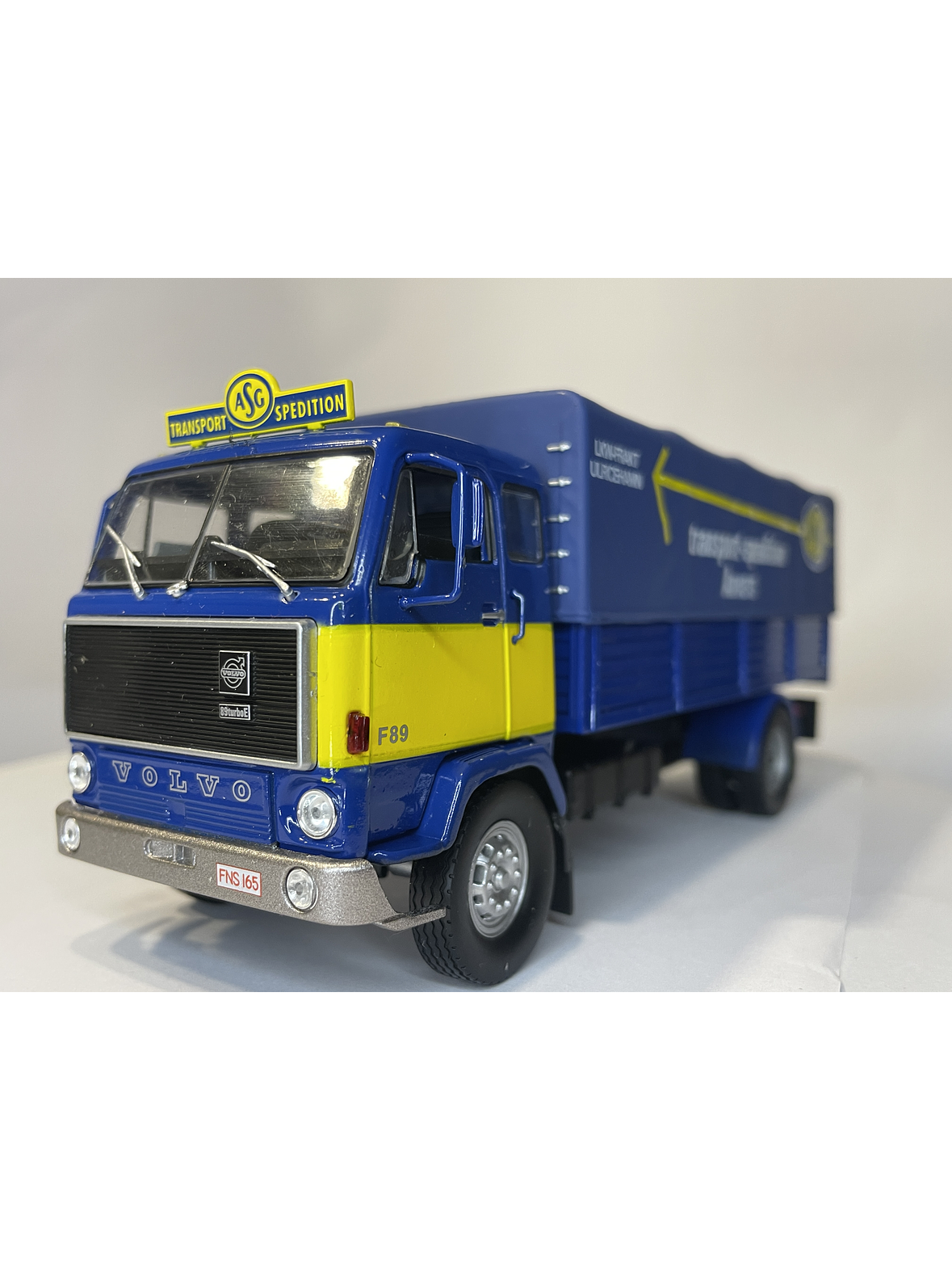 Volvo F89 ASG – Camión clásico escandinavo de transporte pesado | ALTAYA IXO 1:43 1