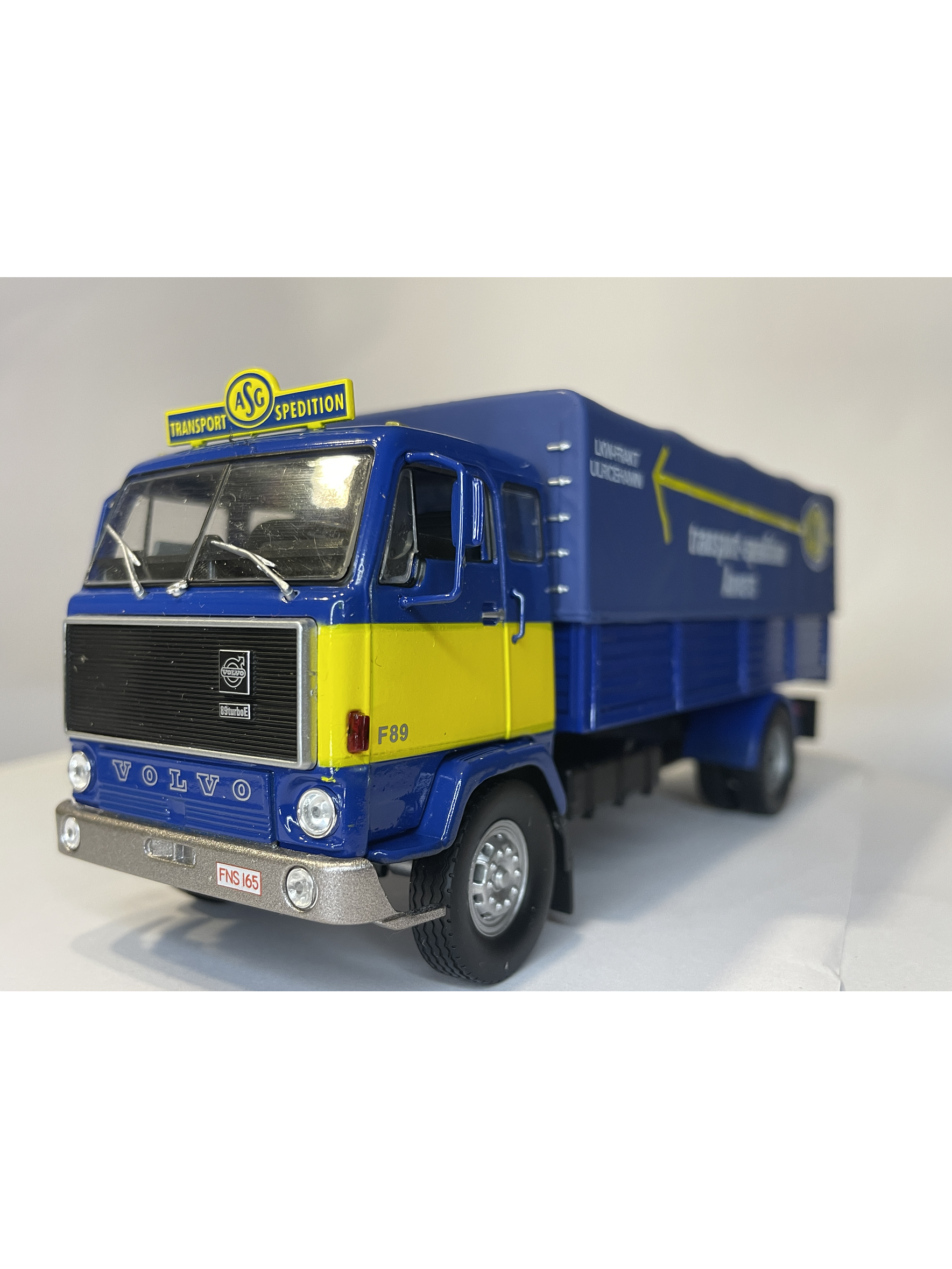 Volvo F89 ASG – Camión clásico escandinavo de transporte pesado | ALTAYA IXO 1:43 1