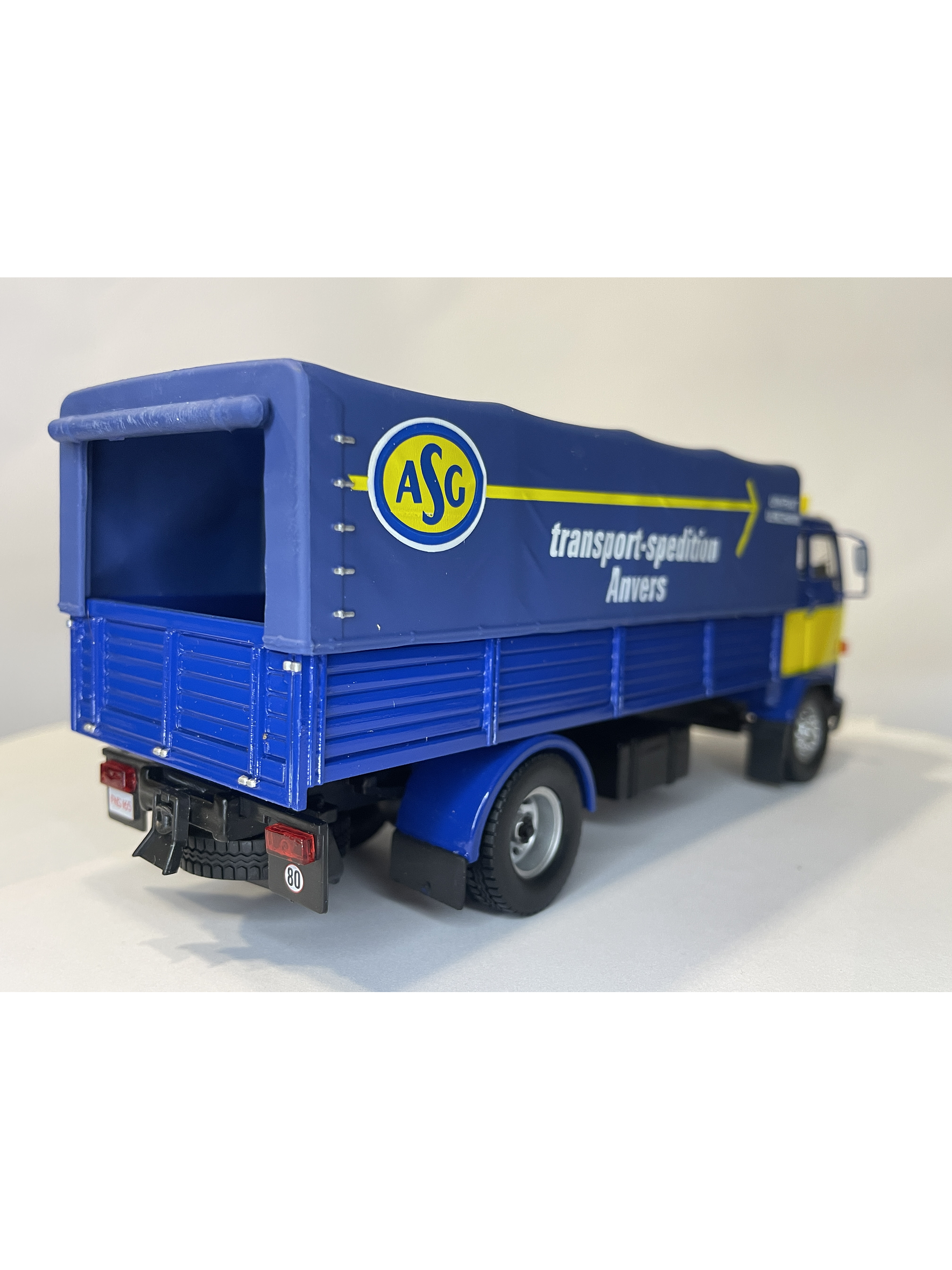 Volvo F89 ASG – Camión clásico escandinavo de transporte pesado | ALTAYA IXO 1:43 2