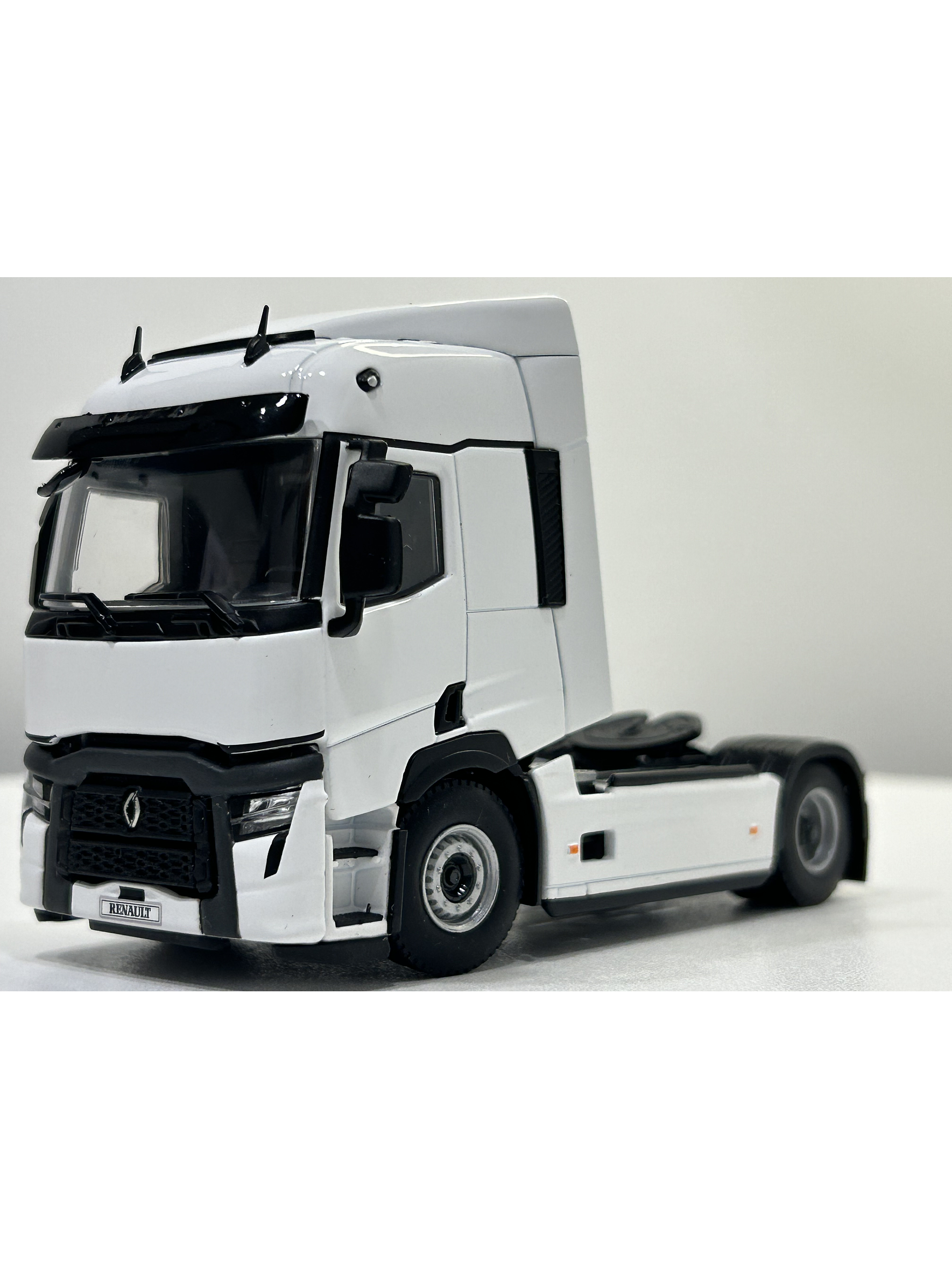 WSI Renault T EVO 4x2 White Line 1:50 | Camión de nueva generación a escala 1