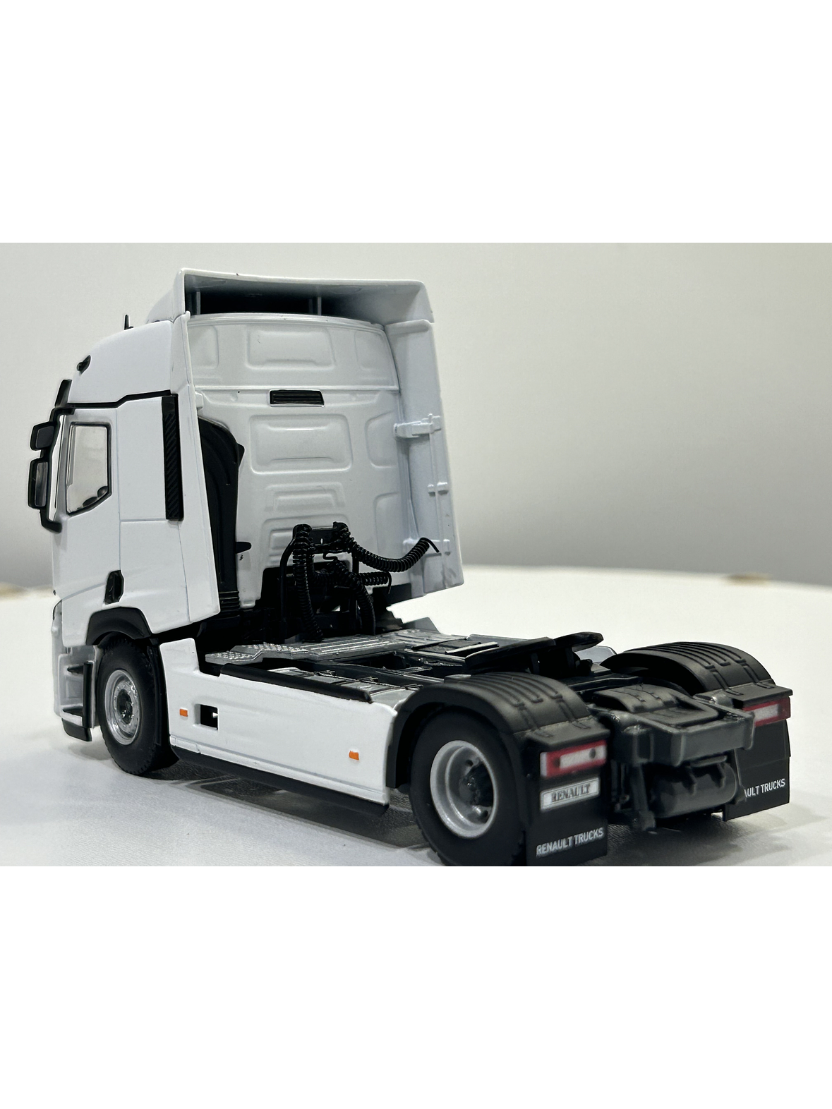 WSI Renault T EVO 4x2 White Line 1:50 | Camión de nueva generación a escala 7
